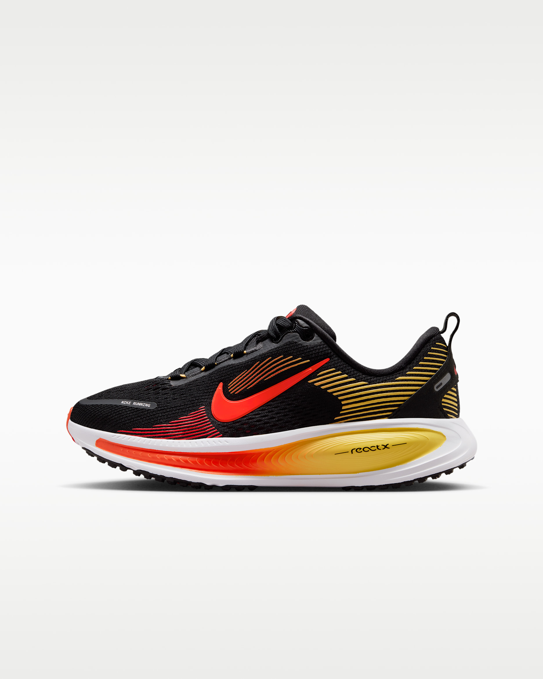 NIKE公式】ナイキ ボメロ 18 ジュニア ロード ランニングシューズ NIKE公式】ナイキ ボメロ 18 ジュニア ロード ランニングシューズ